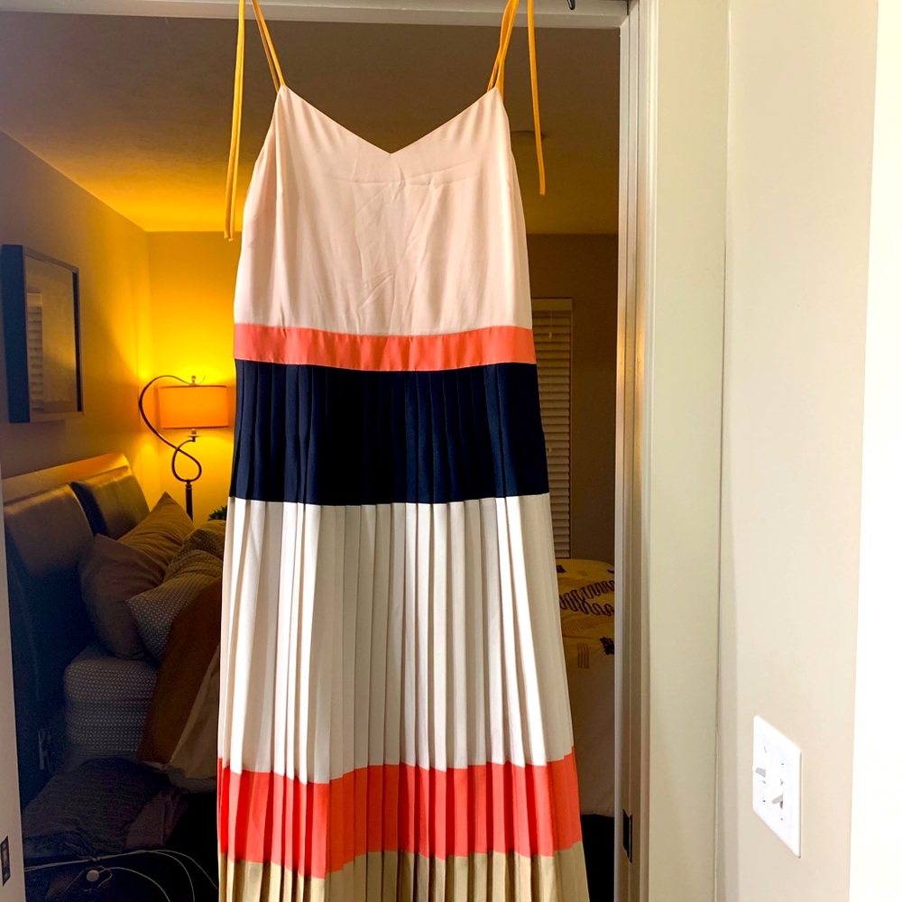 Color- Champaign, Peach, Navy Blue and Tan Dress w/Spaghetti Straps, Size 6